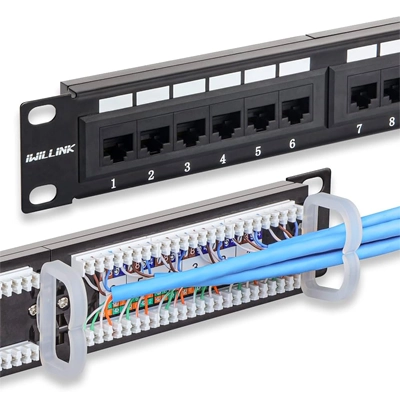 لوحة تصحيح كابلات شبكة Network Patch panel